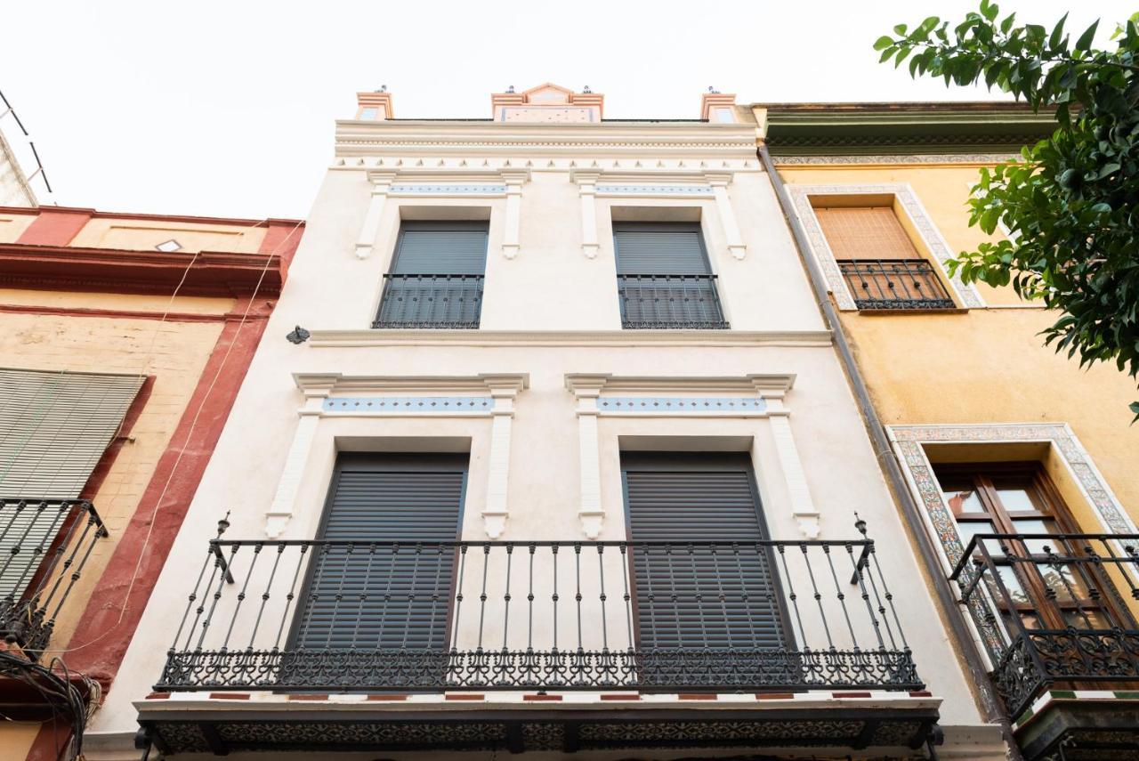 Casa Triana 1888 Suites By Epoca Sevilla Buitenkant foto
